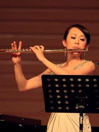 演员何靖,光影之间，演绎人生百态