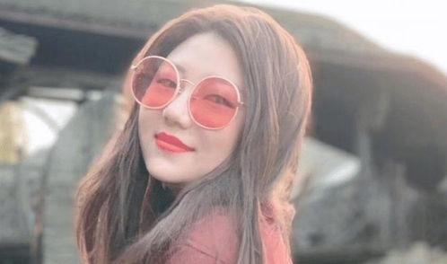 娱乐圈评价邱黎宽,娱乐圈的璀璨明星与幕后推手